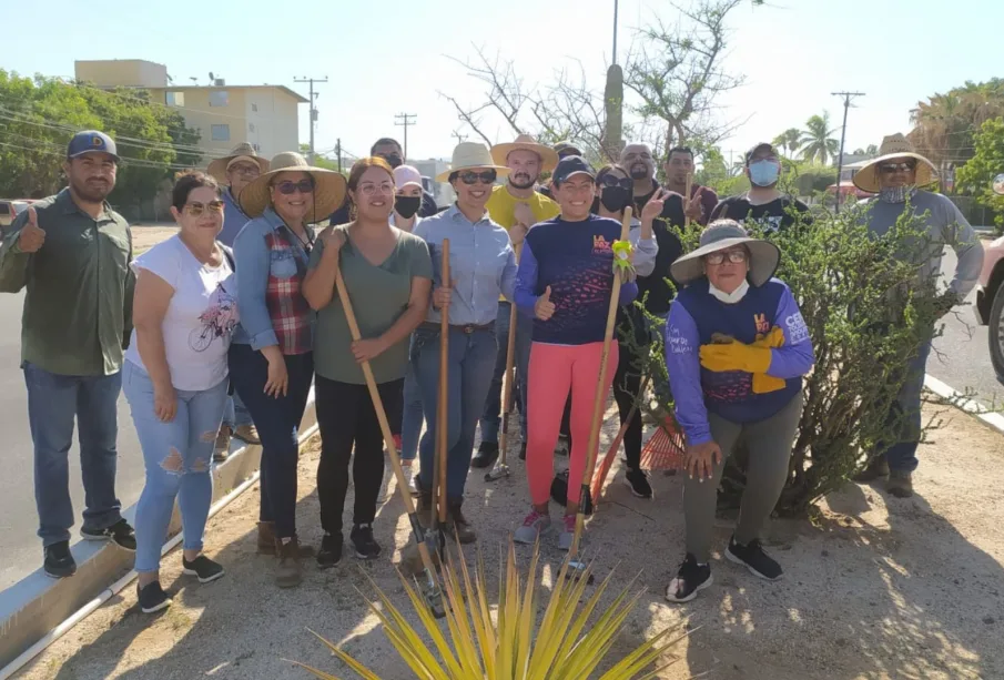 Ciudadanos en Jornadas de limpieza en La Paz.