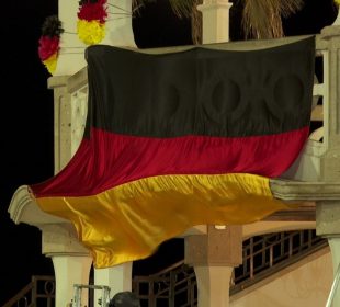 Bandera de Alemania en La Paz