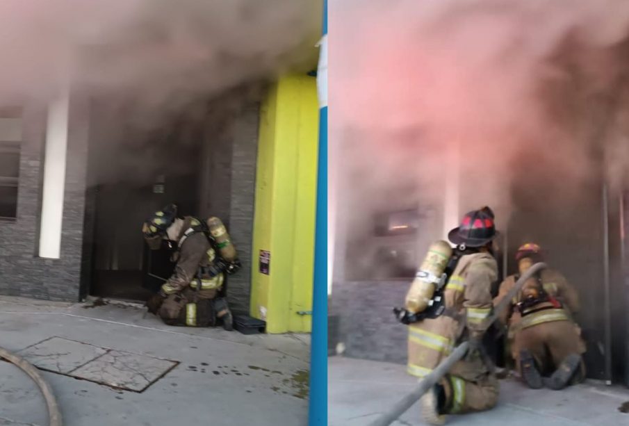 Bomberos sofocando incendio en La Paz