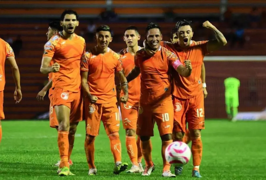 Daniel Amador y Correcaminos