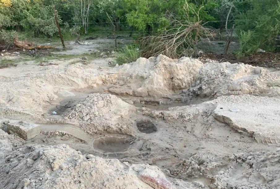 Toneladas de arena dejaron incomunicado al ejido Los Vinoramas