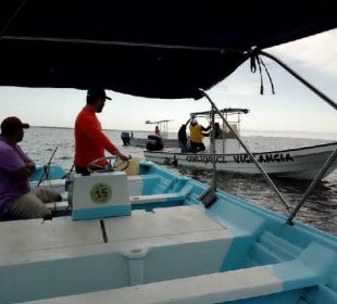 Embarcaciones a mital del litoral