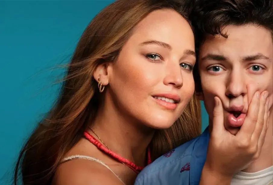 Jennifer Lawrence y Andrew Barth Feldman en 'No Hard Feelings'