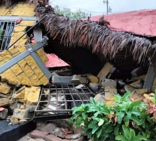 La estructura no resistió el peso del agua