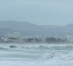 Mar muy agitado por huracán Norma