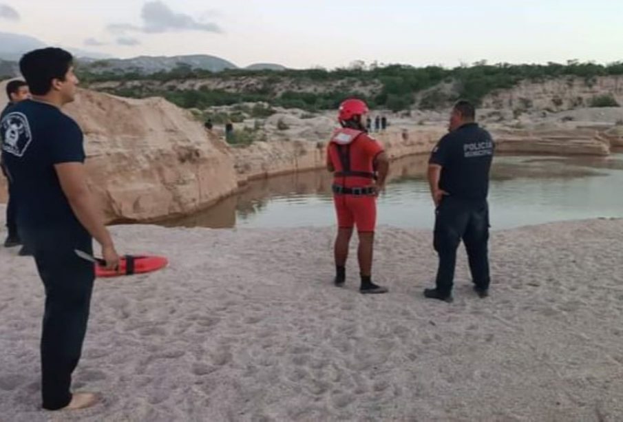 Joven muere tras meterse al agua