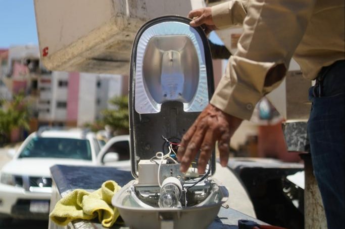 Cambian tecnología que ahorra energía