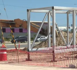 De nueva cuenta aplazan instalación de puente peatonal