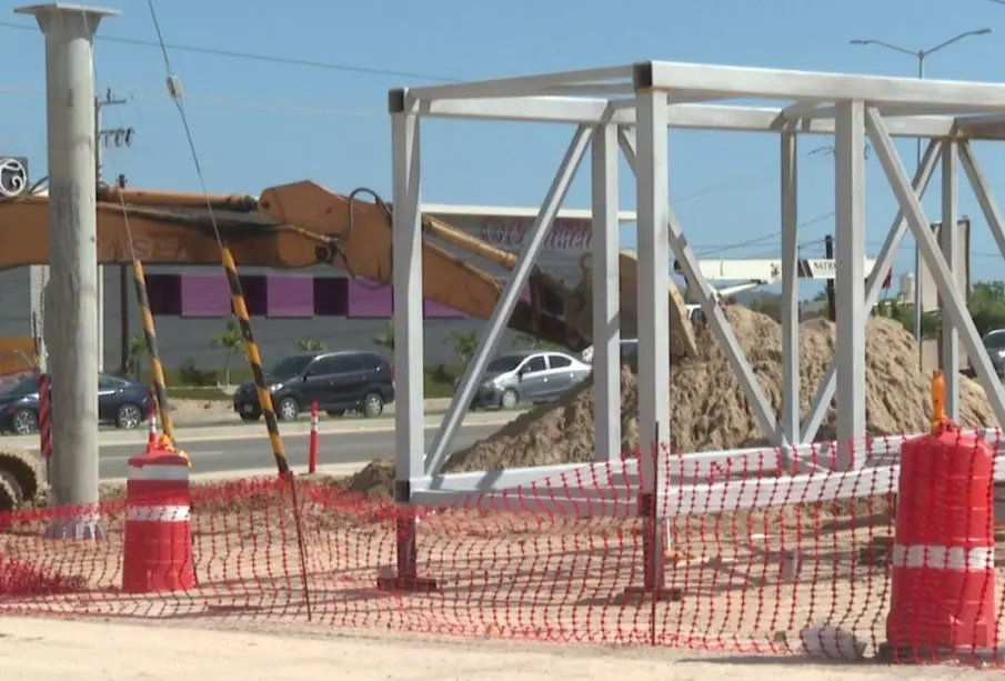 De nueva cuenta aplazan instalación de puente peatonal