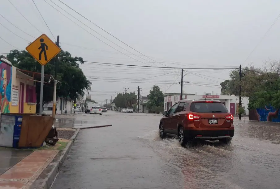 Debido a las intensas lluvias se suspendieron clases