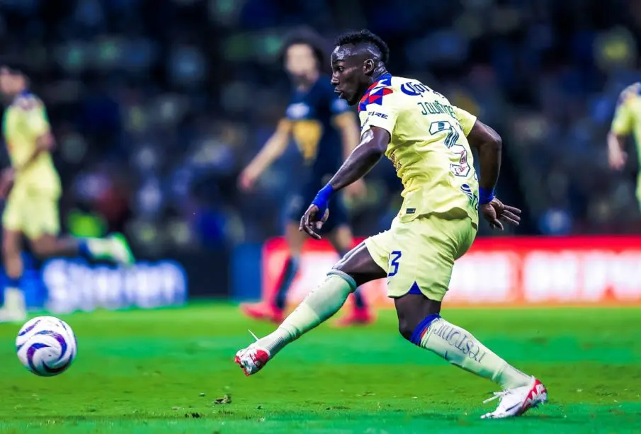 Julián Quiñones jugador del América