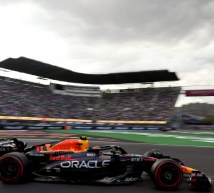 Sergio "Checo" Pérez en la segunda prueba libre del Gran Premio de México