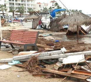 Daños a embarcaciones en La Paz