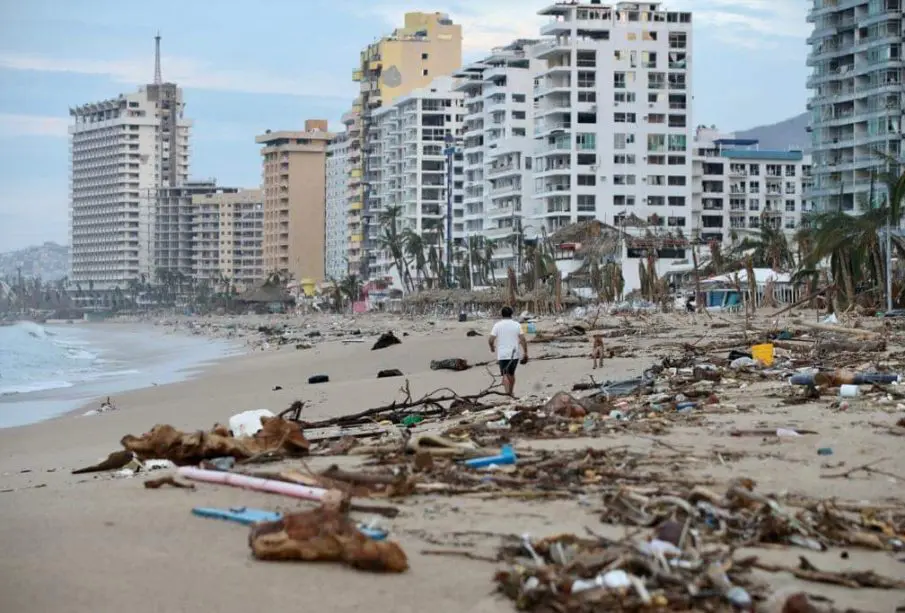 Destrucción en Acapulco.