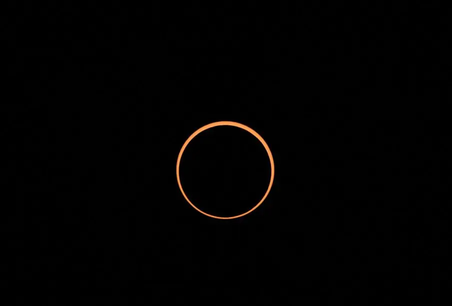Eclipse solar 2023.