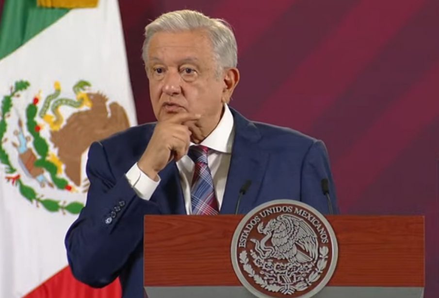 AMLO.