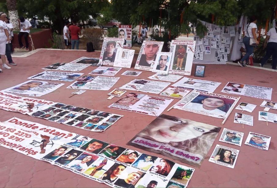 Carteles de personas desaparecidas en BCS