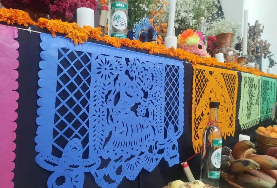 Papel picado de Día de Muertos