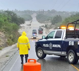 Autoridades de Protección Civil atienden inundaciones