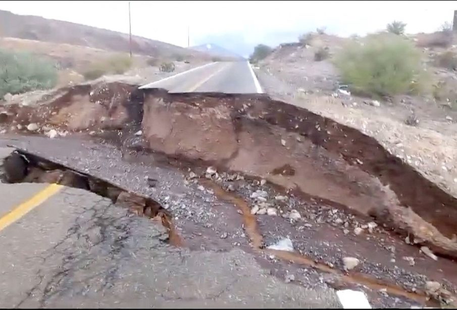 Vialidades dañadas por el huracán "Hilary"