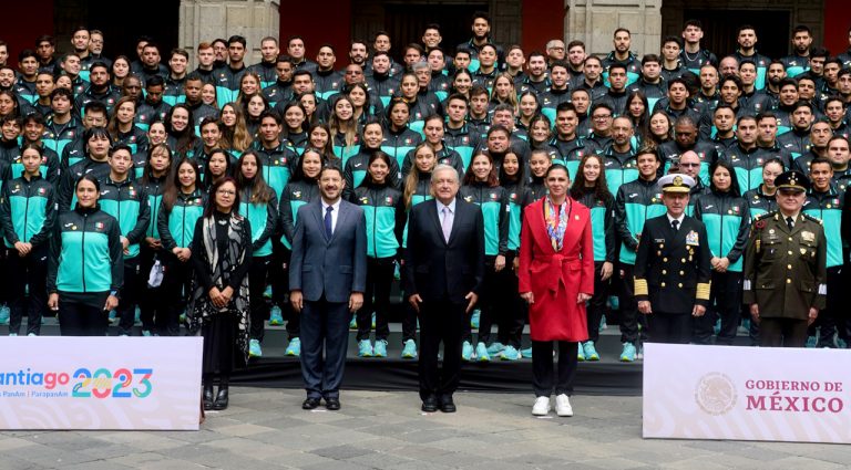 Abanderamiento de deportitas mexicanos a participar de Panamericanos 2023