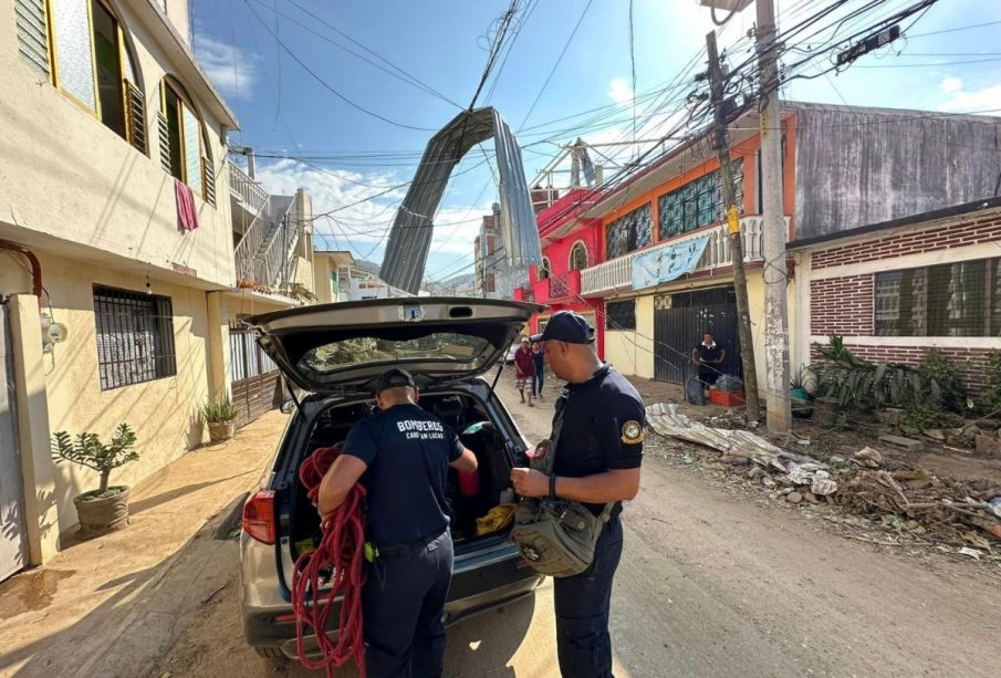 Bomberos de Cabo San Lucas en Acapulco