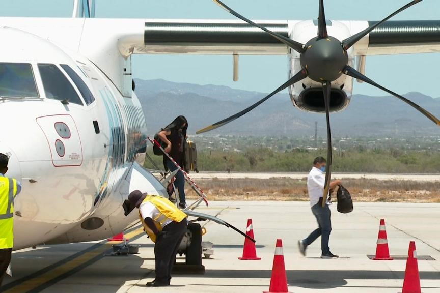 Aerolínea es denunciada por cancelación de viajes