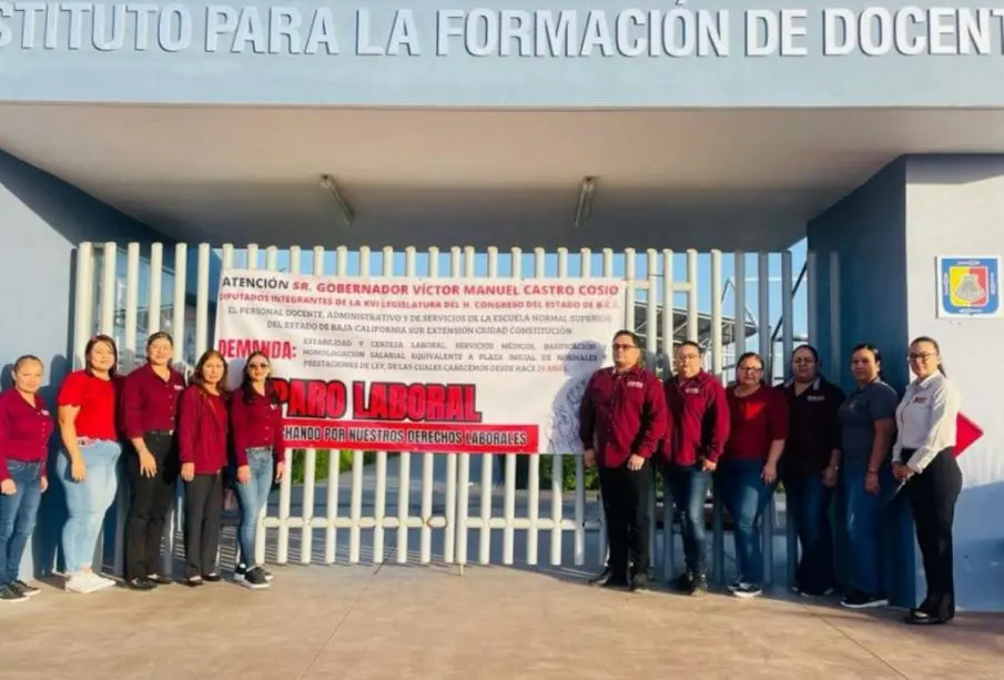 Docentes de la Normal Superior de La Paz en paro