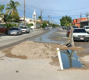 Fuga de agua en la colonia Guerrero