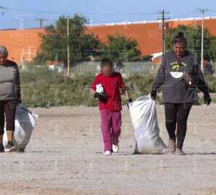 Realizan última jornada de limpieza en manglares