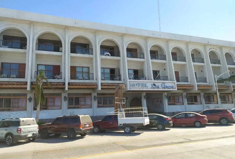 Hotel Los Arcos parte frontal