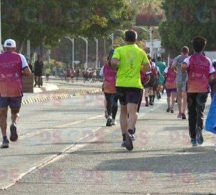 Personas participando de maratón