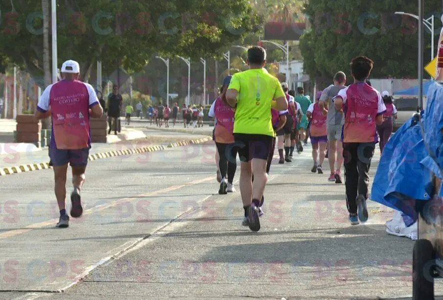 Personas participando de maratón