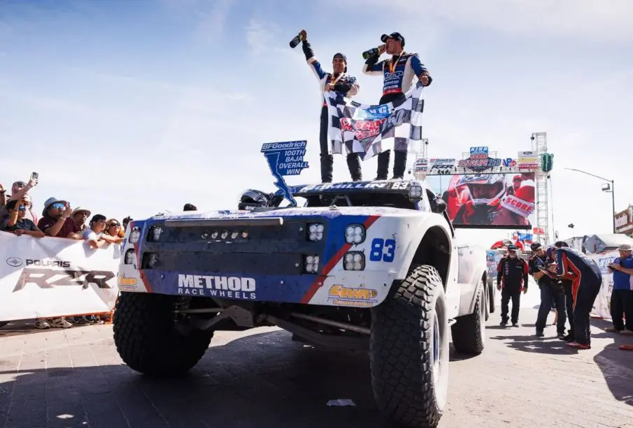 Pilotos ganadores de la Baja 1000