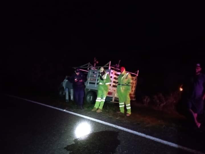 Trabajadores de construcción en carretera a Los Barriles