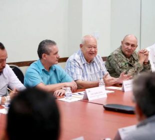 Víctor Castro y Consejo Coordinador de Los Cabos