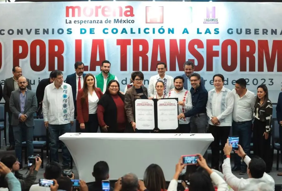 Firma de alianza política