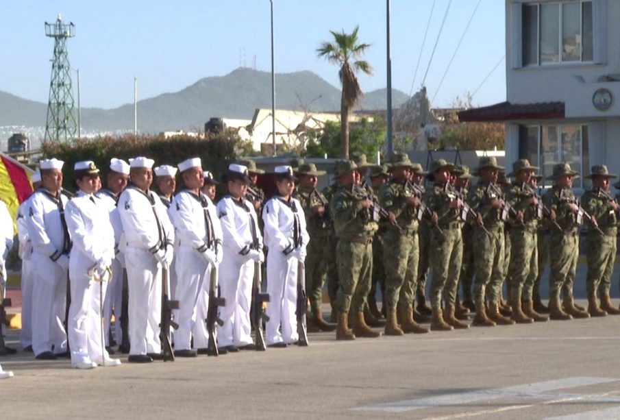 Elementos de la Sedena en evento cívico militar