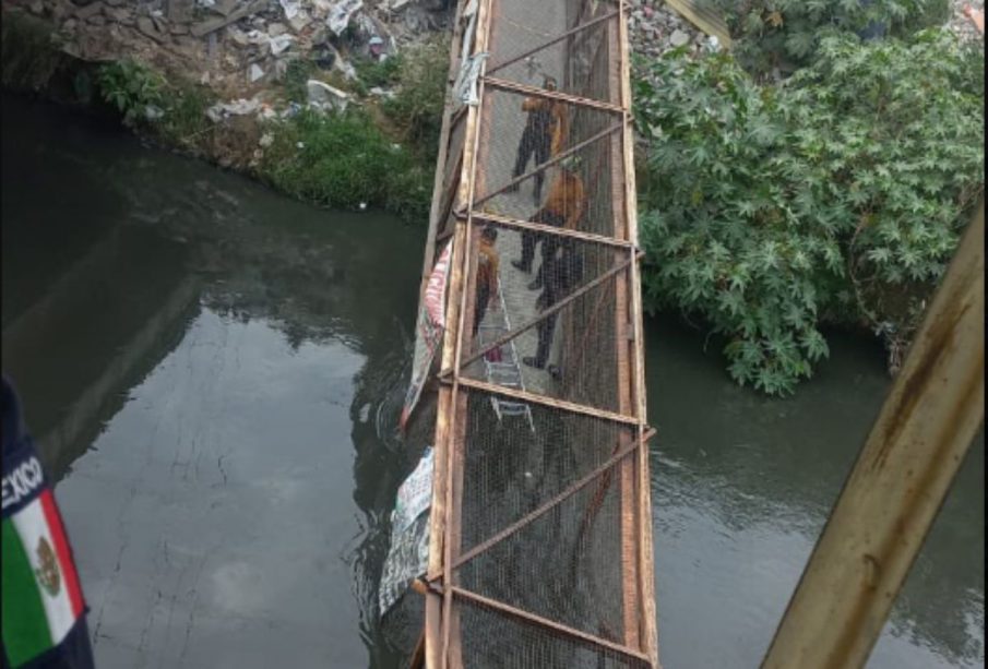 Puente peatonal.