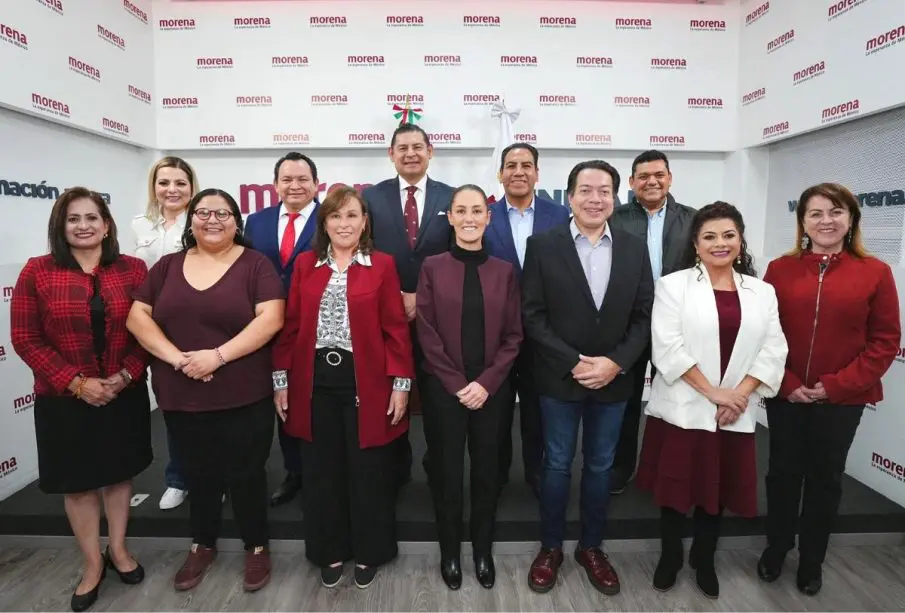 Claudia Sheinbaum reunida con virtuales candidatos de Morena
