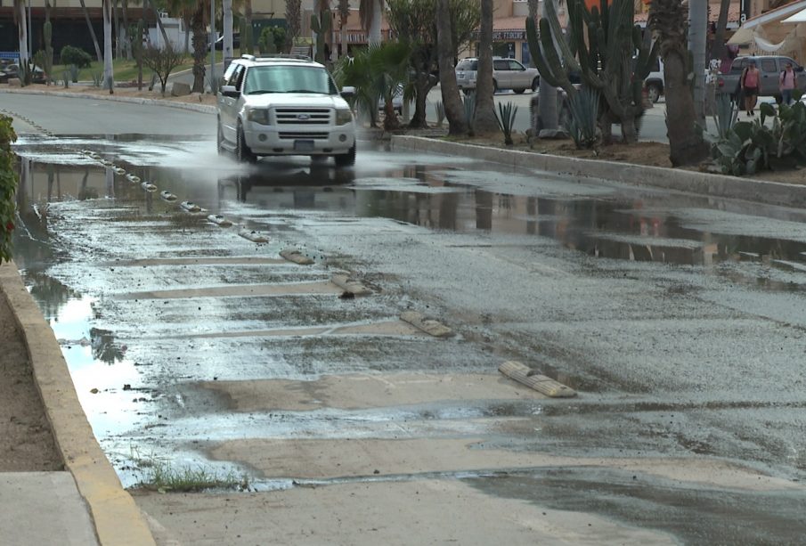 Aguas negras en blvr. Antonio Mijares