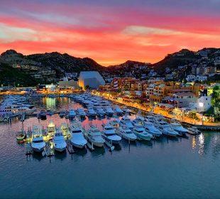 Atardecer en Marina de Cabo San Lucas