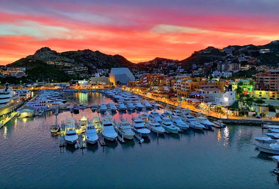 Atardecer en Marina de Cabo San Lucas