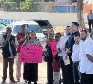 Gremio Rosa de Movilidad manifestándose en evento