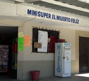 Tienda de abarrote en Los Cabos