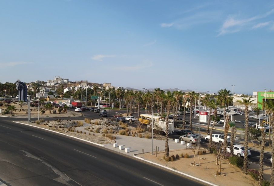 Tráfico en glorieta de Fonatur