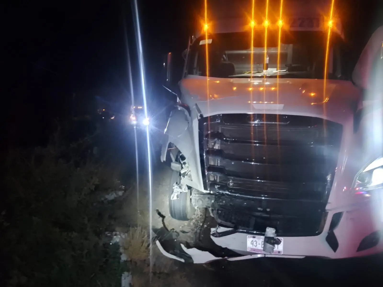 Tráiler chocado en Pichilingue