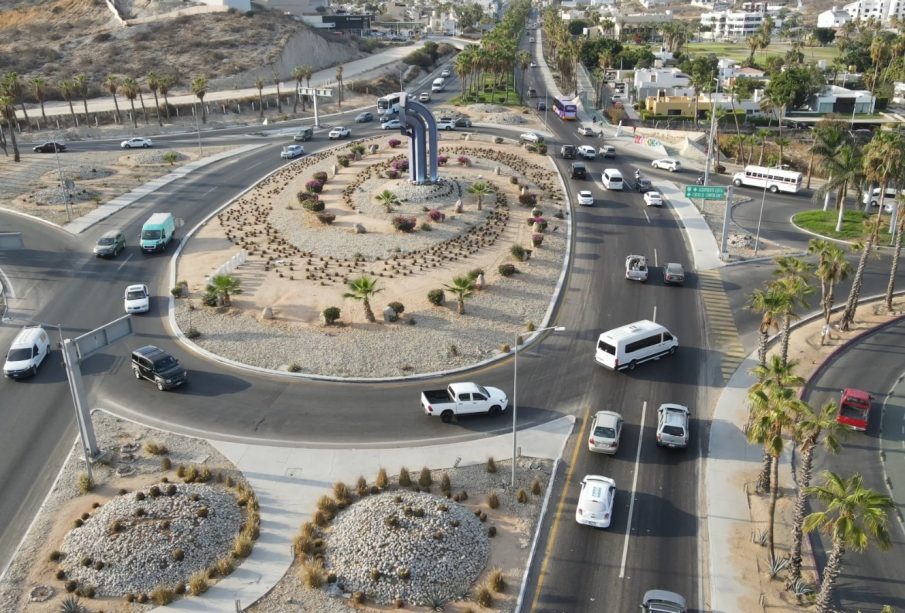 Vista área de la movilidad en la rotonda de Fonatur de San José del Cabo