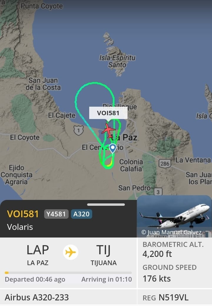 Vuelo regresando a La Paz por fallas mecánicas