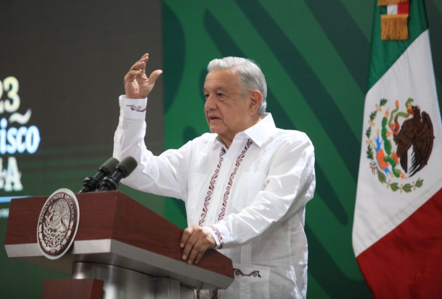 AMLO durante la mañanera